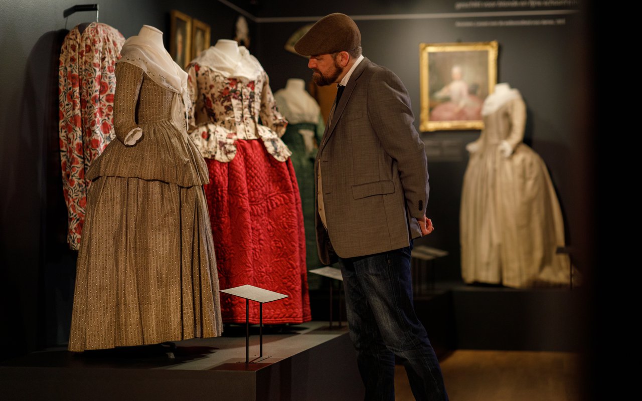 vrouwelijk Plasticiteit rijkdom Slow Fashion - 150 jaar mode - Dordrechts Museum