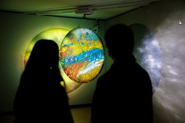 When the brilliance of light refracts a thousand times by the water, 2026